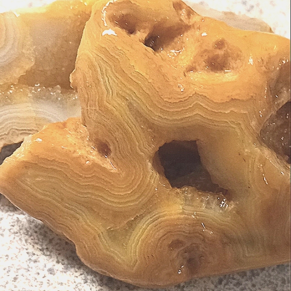 Agate Banded Rock - Picture 2 of 4